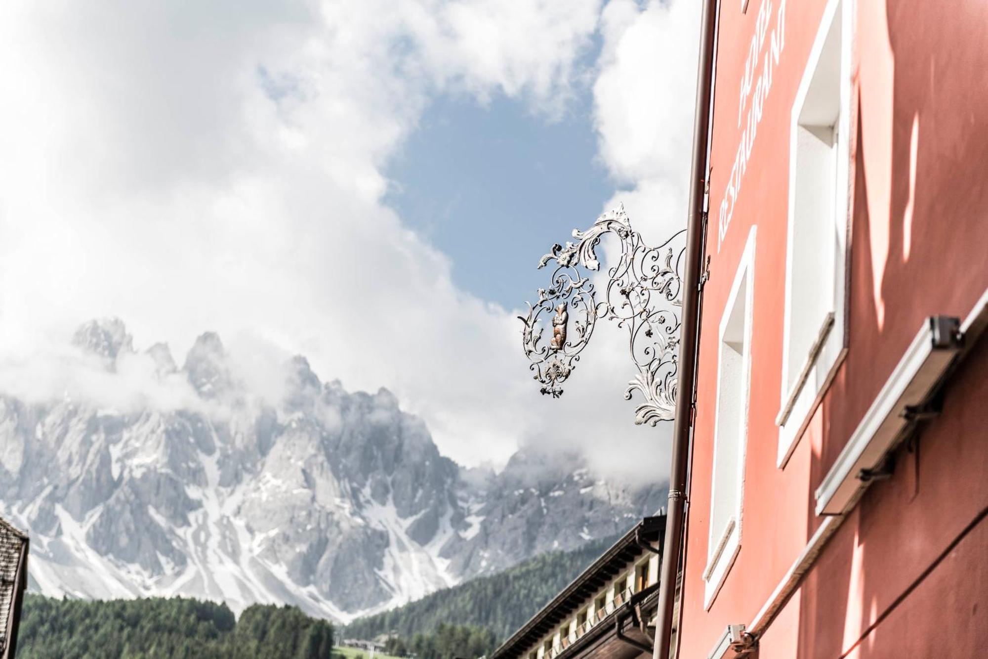 Boutique & Gourmet Hotel Orso Grigio San Candido Esterno foto