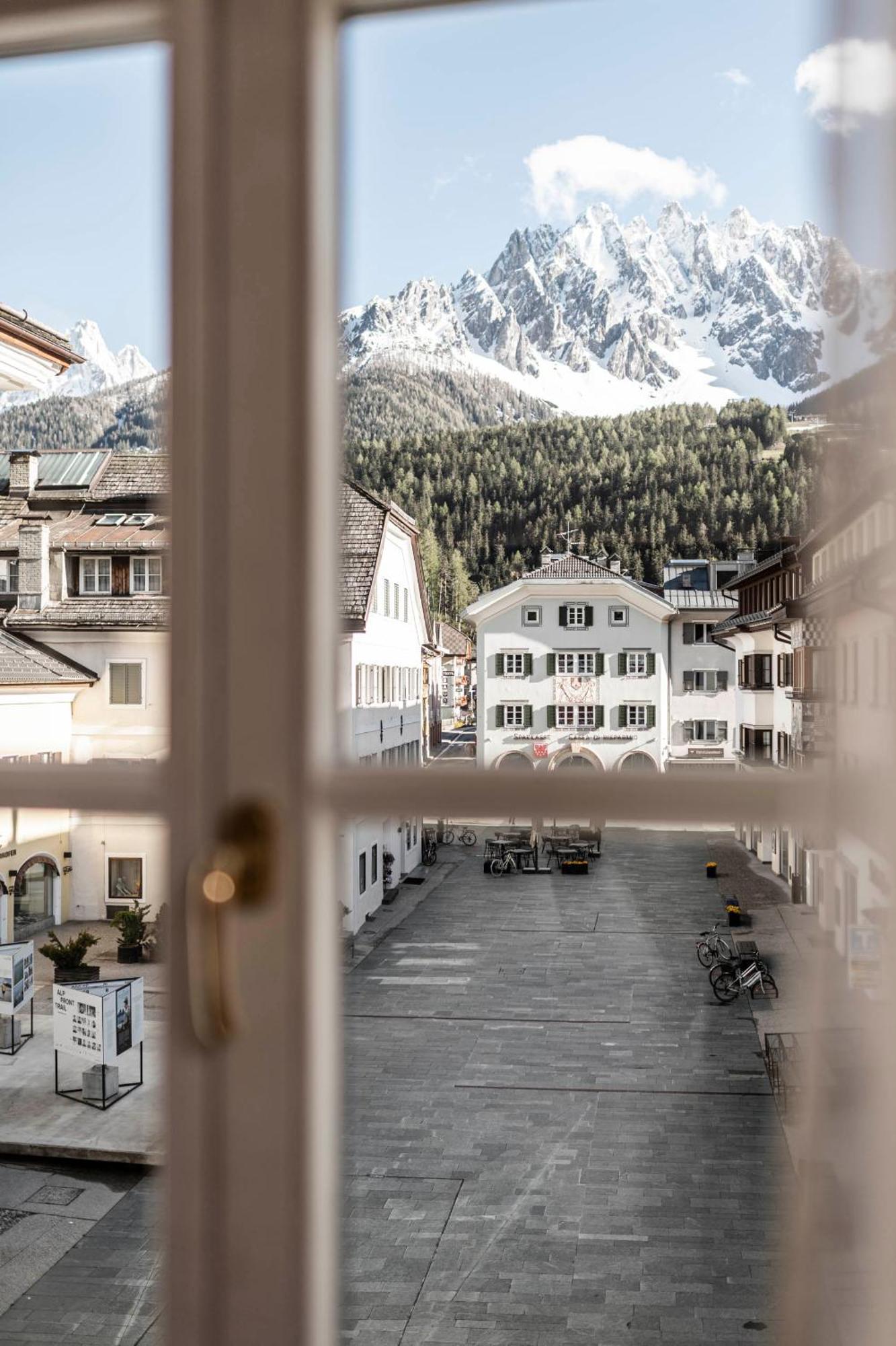 Boutique & Gourmet Hotel Orso Grigio San Candido Esterno foto